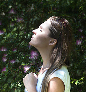 Relation par la respiration ventrale